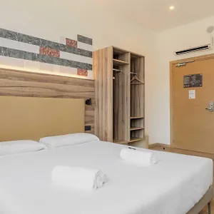 Hotel Center